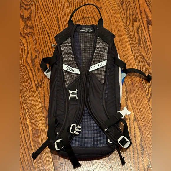 CamelBak Luxe - Picture 2 of 4